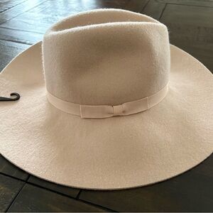 NWT Express Soft Pink Women's Wide Brim Fedora Hat with Bow Detail